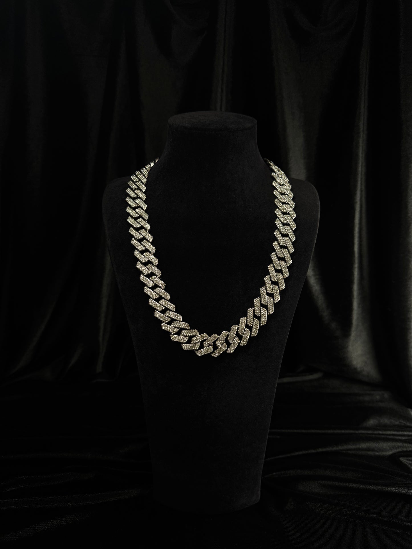 18mm Iced Out Cuban Link Chain Necklace